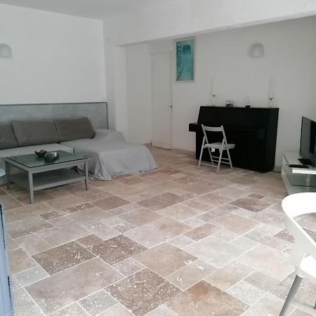Charmant Rez De Villa Climatise Renove, 90M2 Avec Parking カシ エクステリア 写真