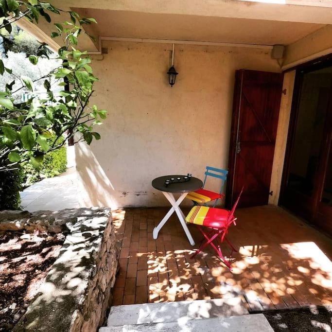 Charmant Rez De Villa Climatise Renove, 90M2 Avec Parking カシ エクステリア 写真
