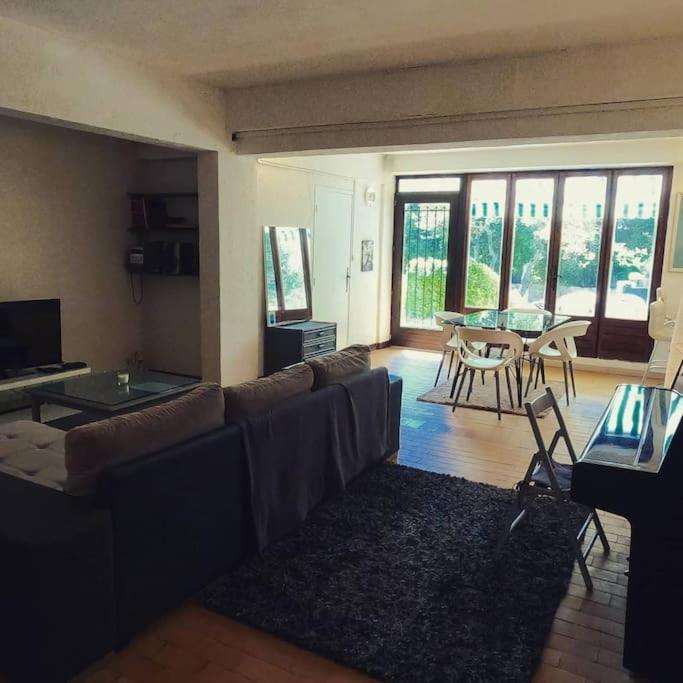 Charmant Rez De Villa Climatise Renove, 90M2 Avec Parking カシ エクステリア 写真