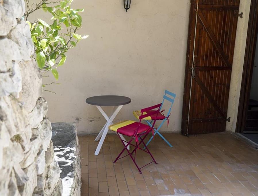 Charmant Rez De Villa Climatise Renove, 90M2 Avec Parking カシ エクステリア 写真