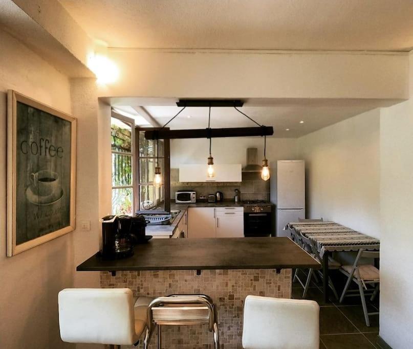 Charmant Rez De Villa Climatise Renove, 90M2 Avec Parking カシ エクステリア 写真